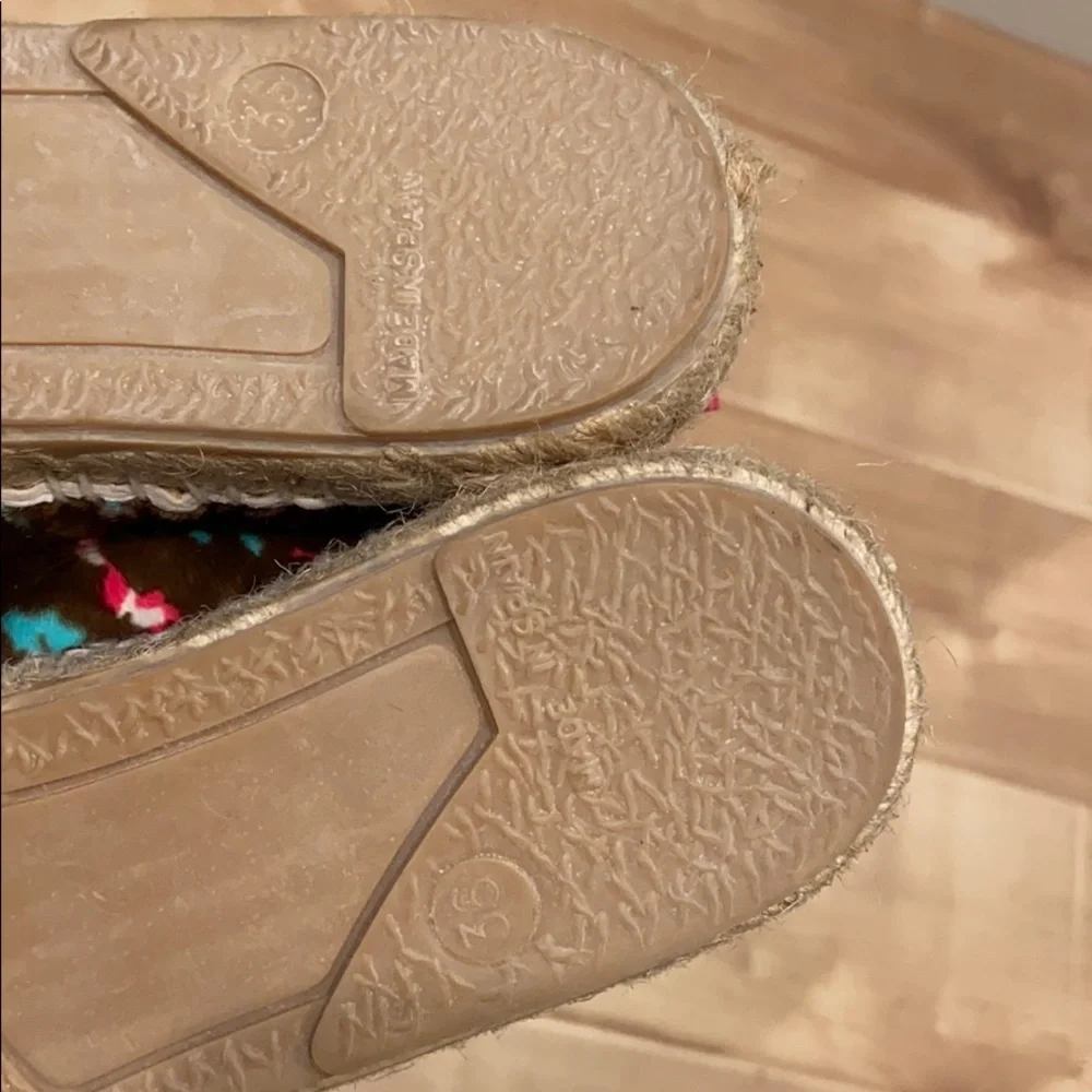 Minelli Leather espadrille, made in Spain, size 6